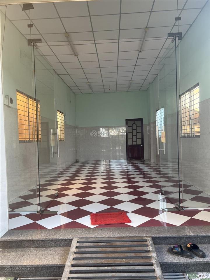 Cho thuê văn phòng tại quốc lộ 1a, phường 5, thị xã cai lậy, 14 triệu vnd, 147m2, giá cực chất!