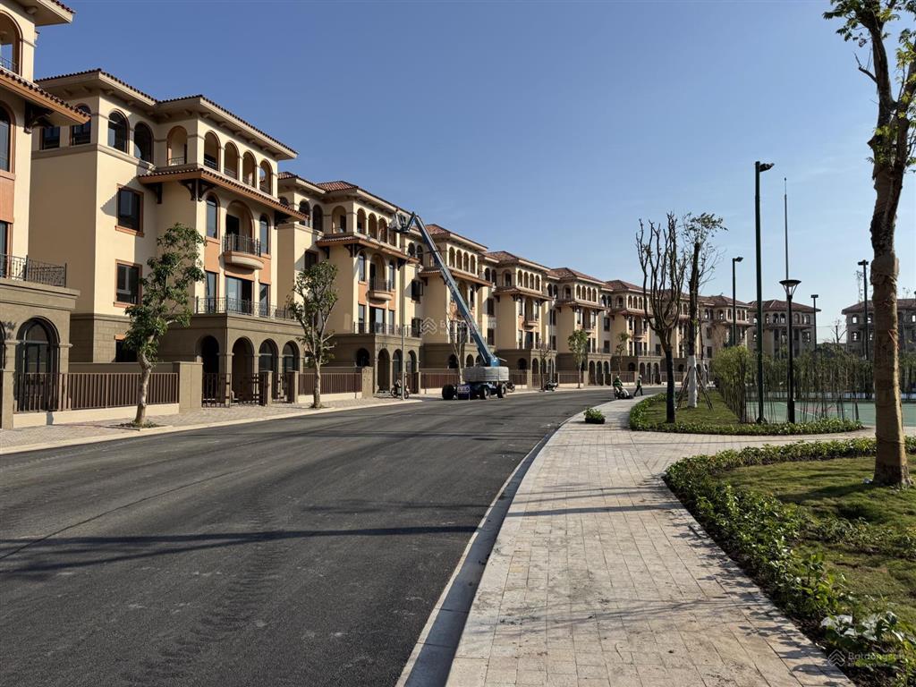Biệt thự đơn lập giá rẻ isla bella,đối diện công viên,sau là bãi biển vinhome vũ yên  hải phòng