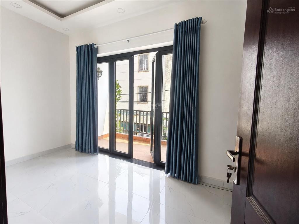 4,6 tỷ  nhà 3 tầng 55m² hoàn công  đường ô tô 6m  gần ubnd long trường