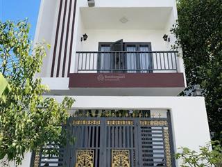 4.6 tỷ  nhà 3 tầng 55m2 hoàn công  đường ô tô 6m  gần ubnd long trường