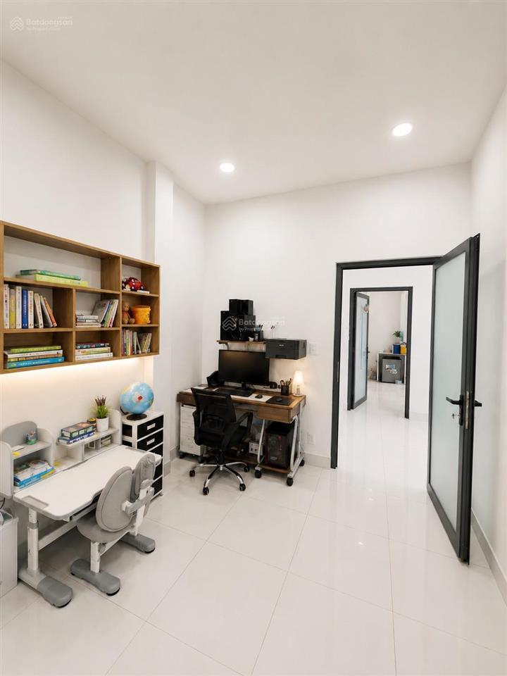 6.7 tỷ  nhà 85m2, ngang 6m, đường 10m  gần nguyễn duy trinh