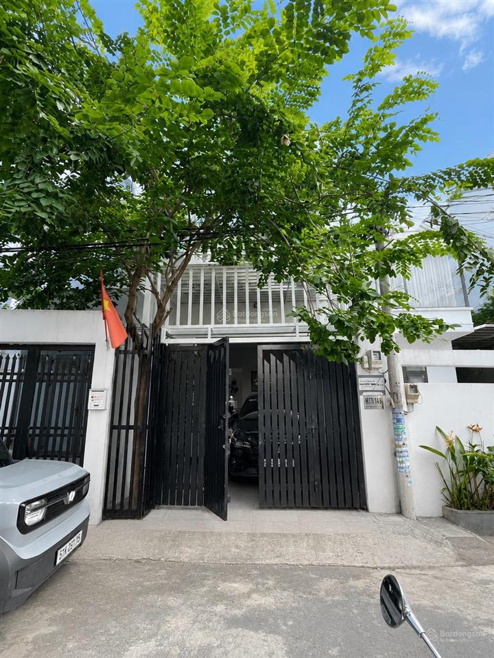 6.3 tỷ  nhà 80m2, hoàn công đủ, đường ô tô 6m  gần vòng xoay phú hữu