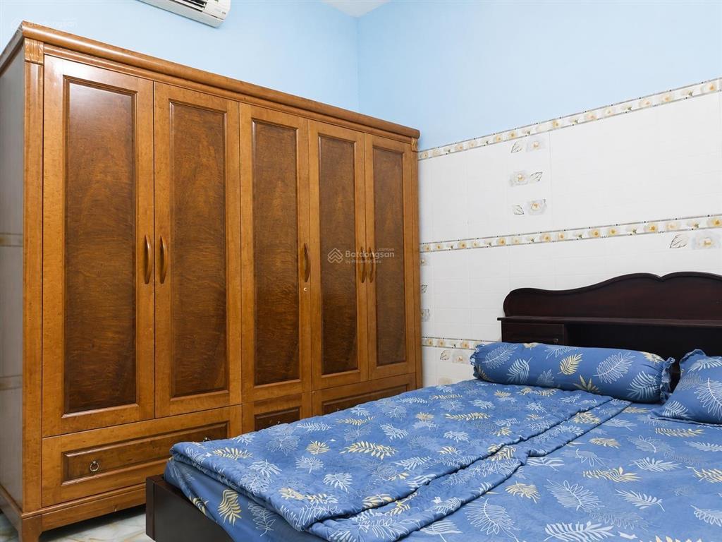 5.8 tỷ nhà 104m2, hoàn công đủ, có ngủ trệt  ngay đh tài chính marketing