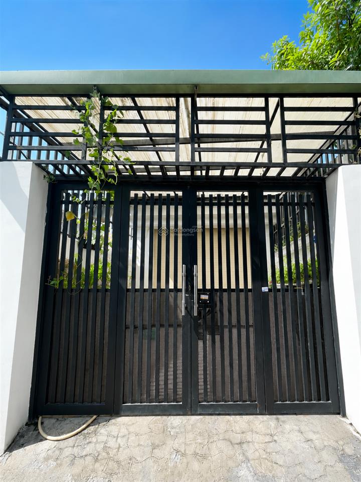 4.2 tỷ  nhà 81 m2, hẻm thông  ngay nguyễn duy trinh
