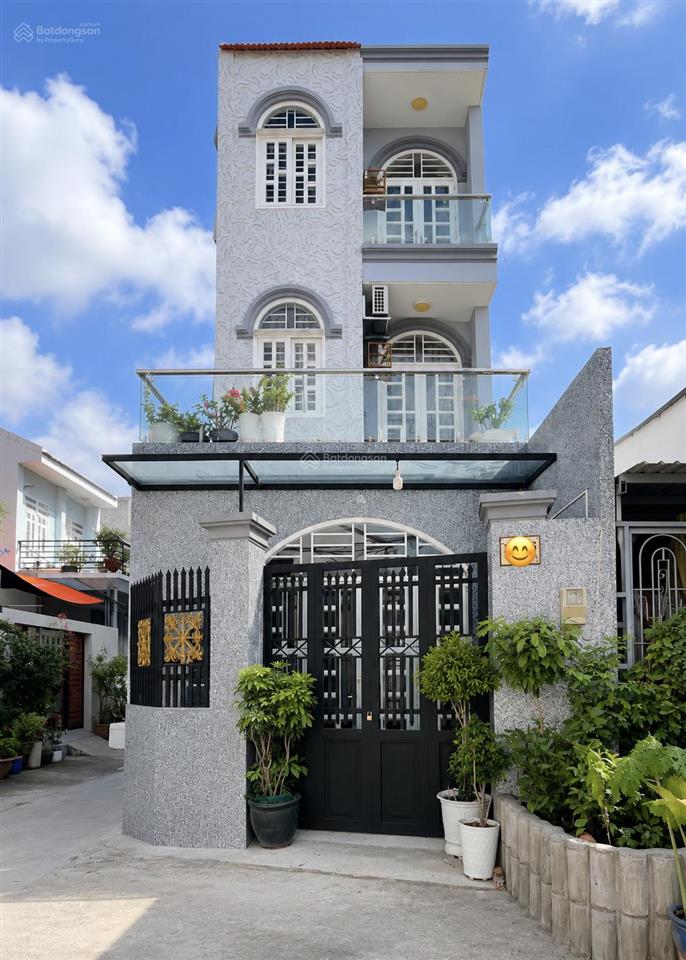 5.7 tỷ  căn góc 3 tầng 64m2, đường ô tô  ngay nguyễn duy trinh
