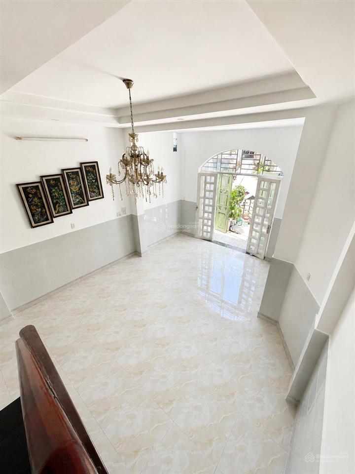 5.7 tỷ  căn góc 3 tầng 64m2, đường ô tô  ngay nguyễn duy trinh