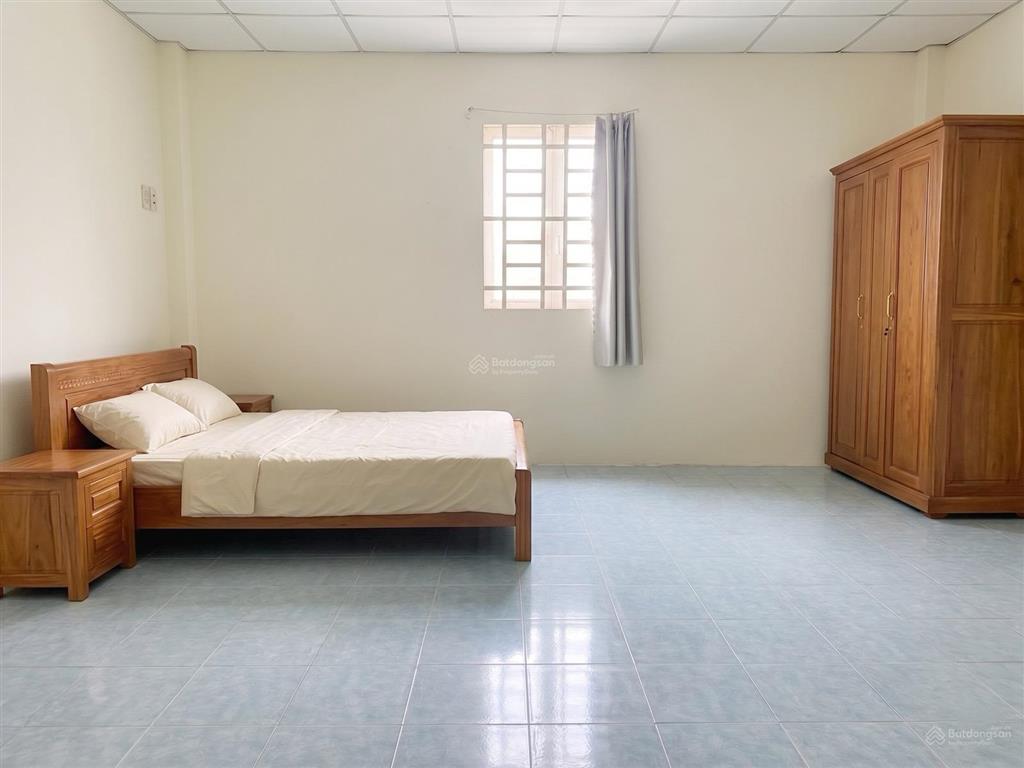 5.2 tỷ  nhà 105 m2, ngang 7.2m cực khủng, hẻm xe tải