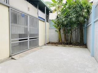 5.2 tỷ  nhà 105 m2, ngang 7.2m cực khủng, hẻm xe tải
