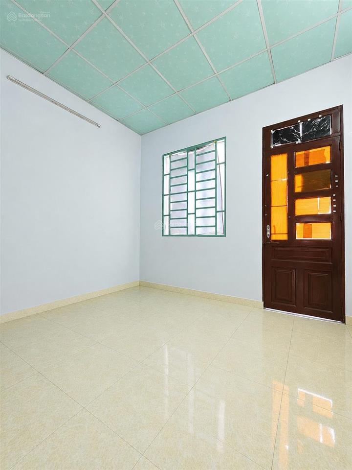 4.6 tỷ  nhà phố 53m2, 2 tầng, hoàn công đủ, đường ô tô, gần chợ long trường