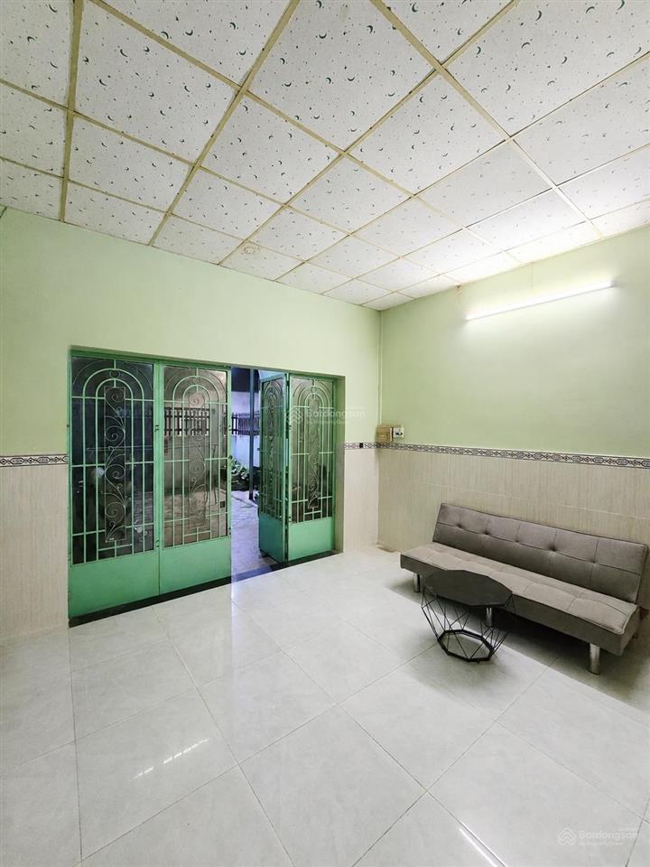3,6 tỷ  nhà 87 m², hoàn công đủ  gần chợ long trường