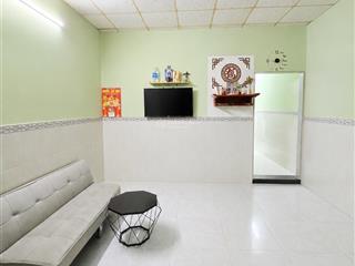 3,6 tỷ  nhà 87 m², hoàn công đủ  gần chợ long trường