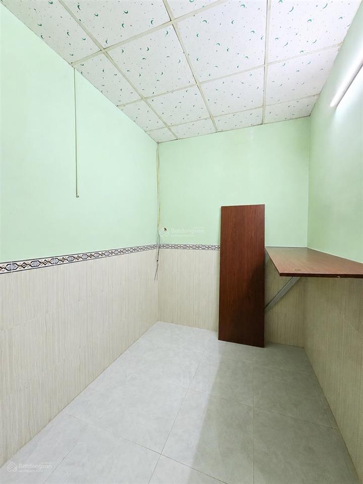 3,6 tỷ  nhà 87 m², hoàn công đủ  gần chợ long trường