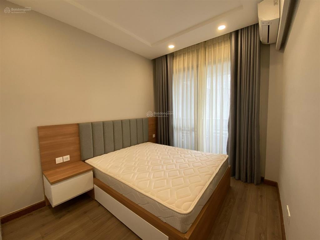Cho thuê riverpark residence 135m2 35tr view đẹp, thoáng mát.  0949 177 ***