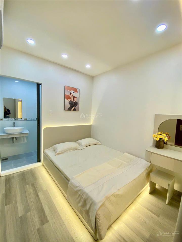 Bán nhà riêng tại 994 huỳnh tấn phát, 4,89 tỷ, 42m2, giá siêu hời, view đẹp