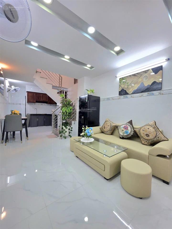 Bán nhà riêng tại hẻm 2266 huỳnh tấn phát, 2,48 tỷ, 32m2 đẹp, nhiều tiện ích tốt