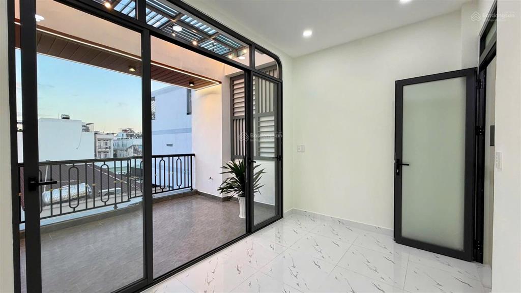 Bán nhà riêng xây mới 44m2 4 tấm, có nội thất, giá 7.49tỷ