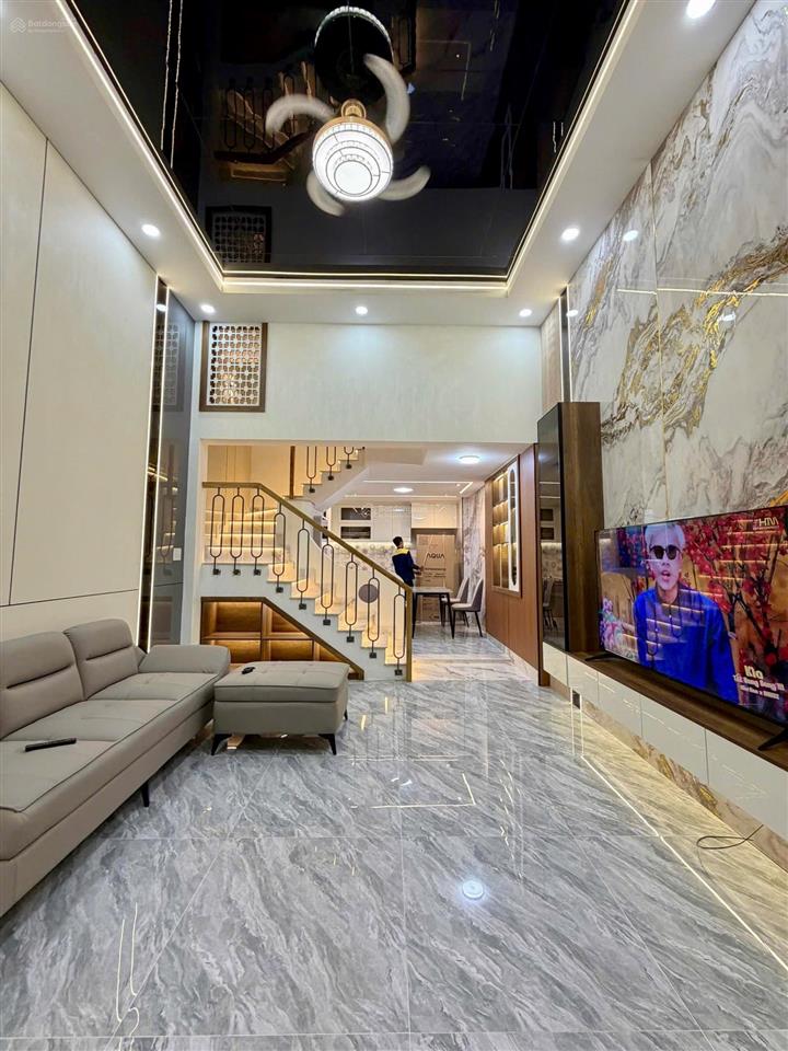 Bán nhà riêng xây mới 44m2 4 tấm, có nội thất, giá 7.49tỷ