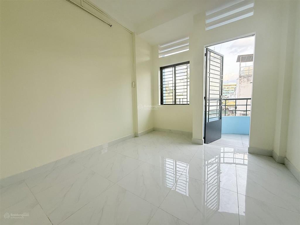 Bán căn hộ chung cư 2pn, 1wc, 63m2, 3,35 tỷ tại phan văn trị, p.3, bình thạnh, hcm