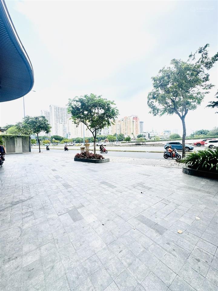 Bán căn hộ 84m2 quận 1 đẹp 3pn, 2wc giá bán dưới 11 tỷ vnd, 84m2, nhiều tiện ích, cho thuê 4tr/ngày