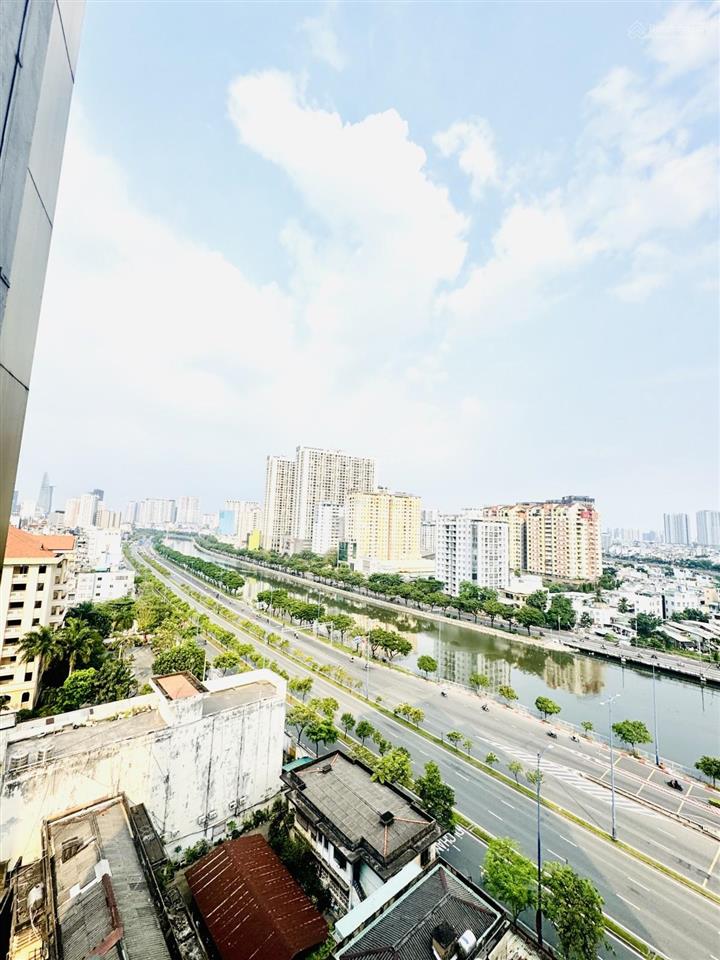 Bán căn hộ 84m2 quận 1 đẹp 3pn, 2wc giá bán dưới 11 tỷ vnd, 84m2, nhiều tiện ích, cho thuê 4tr/ngày