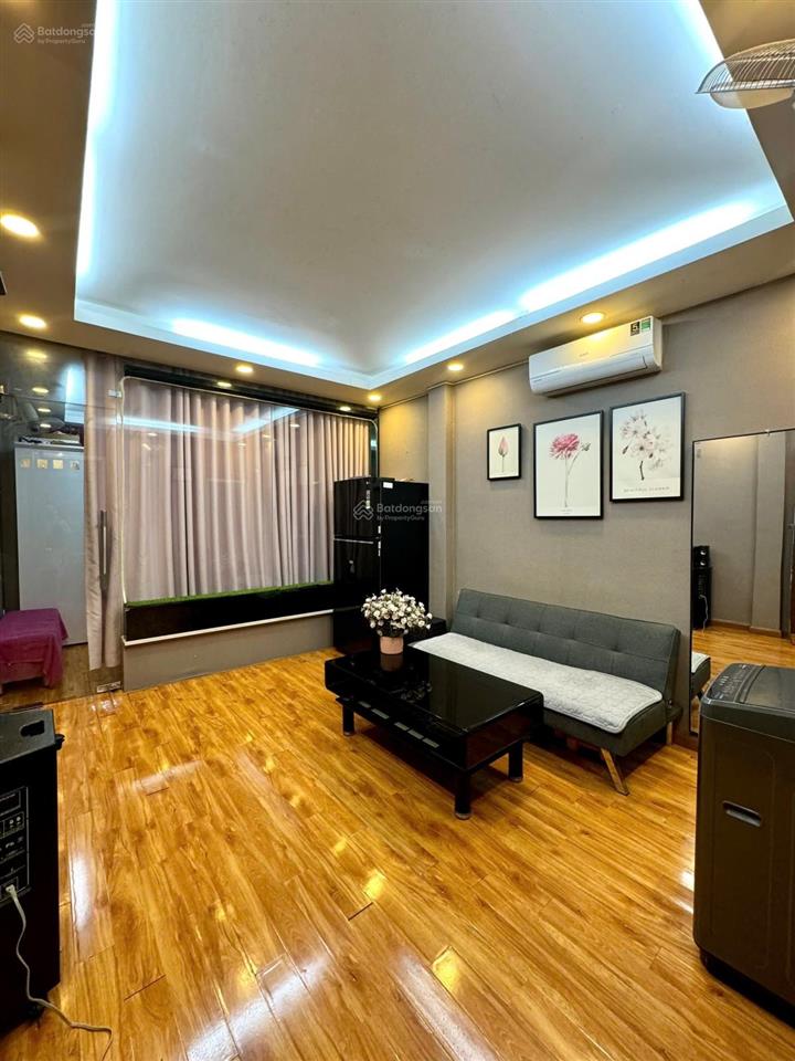 Bán căn hộ chung cư view đẹp tại cống quỳnh, 2,8 tỷ, 30m2, 1pn, 1wc