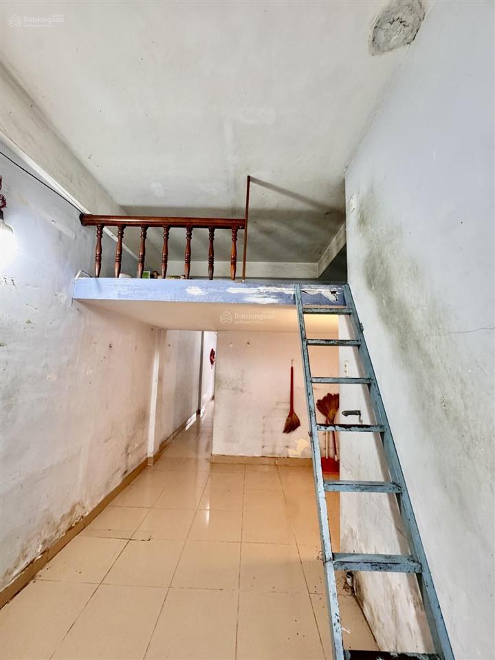 Bán căn hộ cc đẹp, 2pn, 1wc tại trần quang diệu, p13, q3, 2,45 tỷ, 44m2, nhiều tiện ích hot!