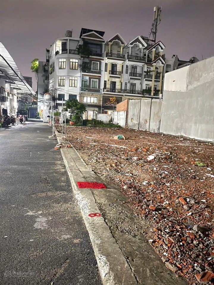 Bán đất ngay công viên nguyễn sỹ sách p15 tân bình