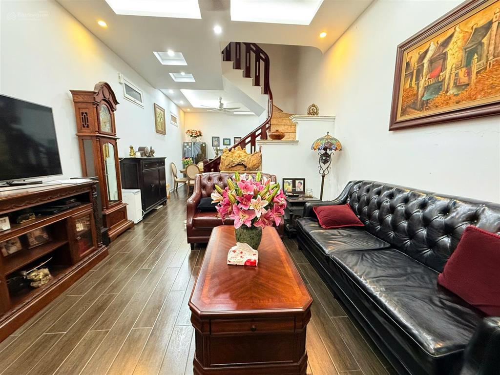 Bán gấp nhà mặt phố dương văn bé 60m2, 4 tầng, mt 7m, kinh doanh  ô tô  giá đầu tư.