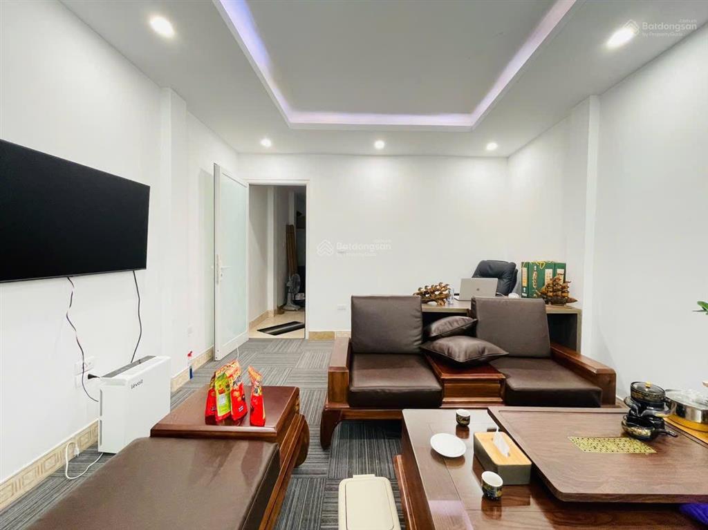 Bán gấp nhà mặt phố đại la 76m2, 5 tầng  kinh doanh  ô tô giá chỉ 43 tỷ.