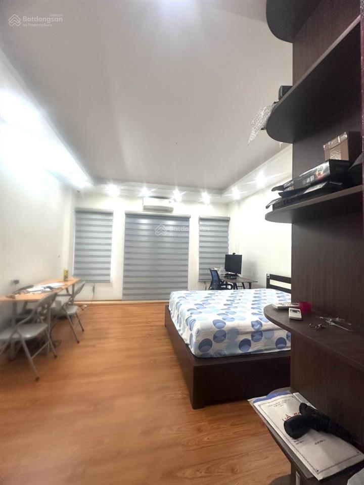 Bán gấp nhà phố yên lạc 54m2  5 tầng  kinh doanh  gara  thang máy  giá chỉ 17,5 tỷ