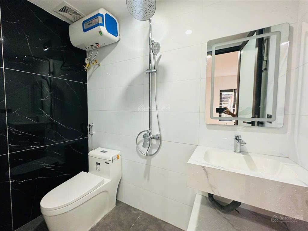 Nhà riêng an trạch 55m2, 7 tầng, thang máy, 17 phòng, mới kính coong, giá chỉ 13 tỷ.