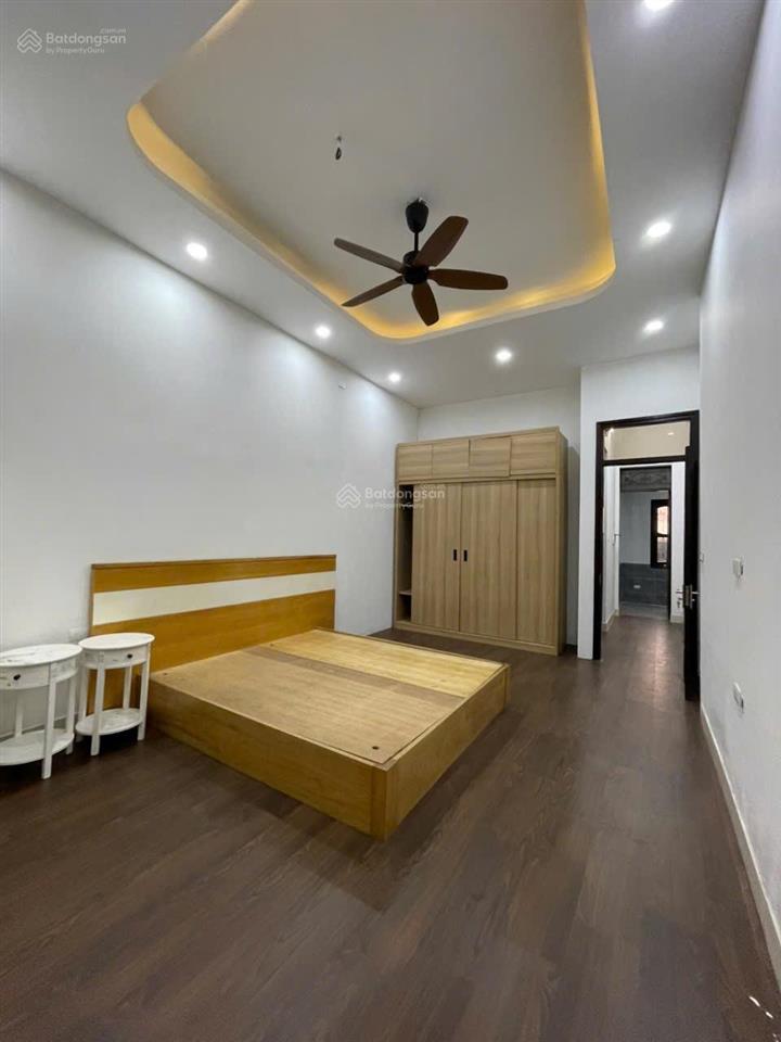 Nhà riêng xã đàn, đống đa 200m² x 4 tầng, mt8m, gara, kinh doanh, giá chỉ 42 tỷ.