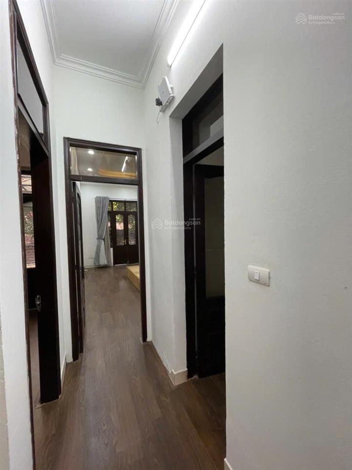 Nhà riêng xã đàn, đống đa 200m² x 4 tầng, mt8m, gara, kinh doanh, giá chỉ 42 tỷ.
