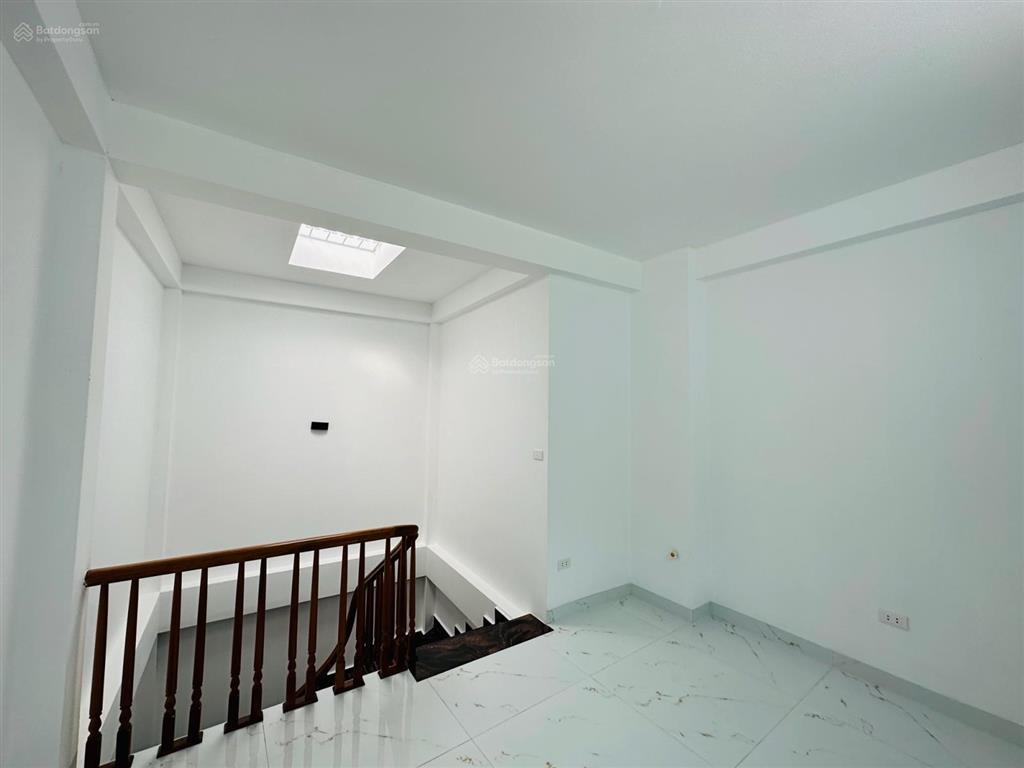 Nhà riêng phố nguyễn lương bằng, giá nhỉnh 10 tỷ, 35m² x 5 tầng, mt 4m, nhà mới kính coong.