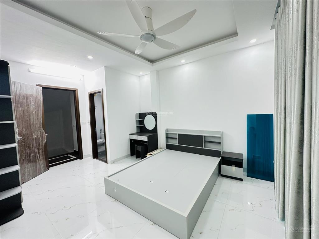 Nhà riêng phố nguyễn lương bằng, giá nhỉnh 10 tỷ, 35m² x 5 tầng, mt 4m, nhà mới kính coong.