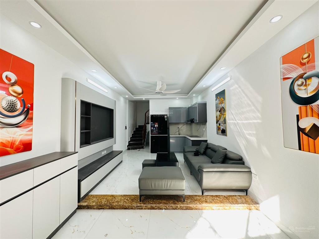 Nhà riêng thái hà đống đa 62m² x 5 tầng, kinh doanh, ô tô, vỉa hè, giá nhỉnh 30 tỷ.
