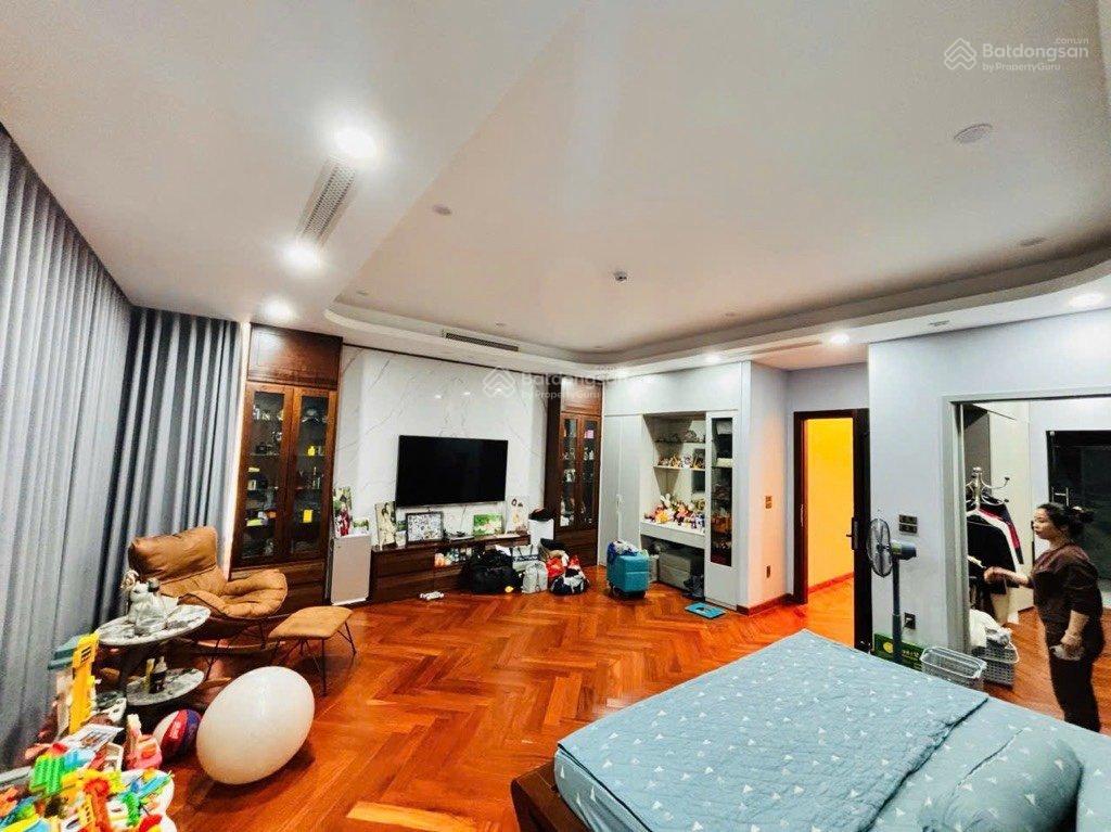 Nhà mặt phố trung phụng, chỉ 90 tỷ, dt 100m2 x 9 tầng thang máy, dòng tiền khủng, đống đa