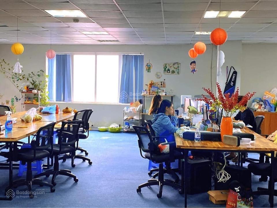 Bán gấp nhà toà nhà mặt phố đê la thành 302m2, 12tầng, mt 14m, kinh doanh, thang máy, giá chỉ 98tỷ
