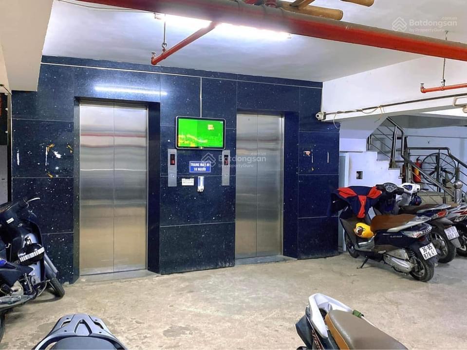 Bán gấp nhà toà nhà mặt phố đê la thành 302m2, 12tầng, mt 14m, kinh doanh, thang máy, giá chỉ 98tỷ