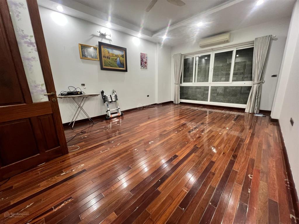 Nhà riêng tây sơn, đống đa 82m2, 7 tầng, vỉa hè, thang máy, kinh doanh, chỉ 40 tỷ