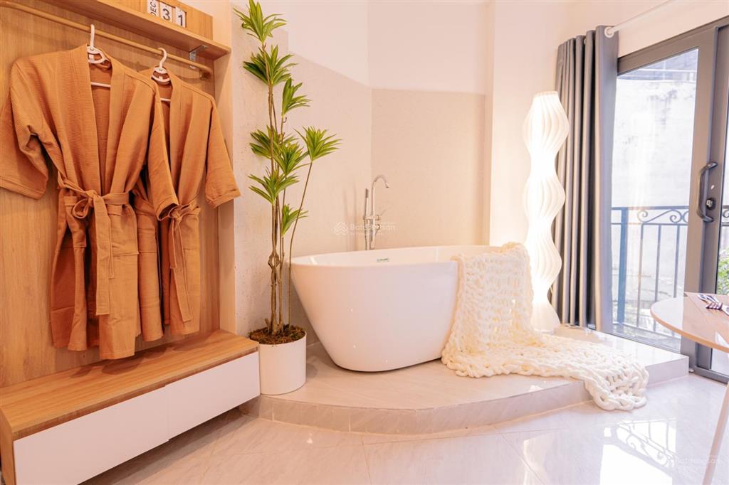 Nhà riêng thái hà, đống da, 75/90m2, 9 tầng, gara, kinh doanh, thang máy, giá chỉ 36 tỷ.
