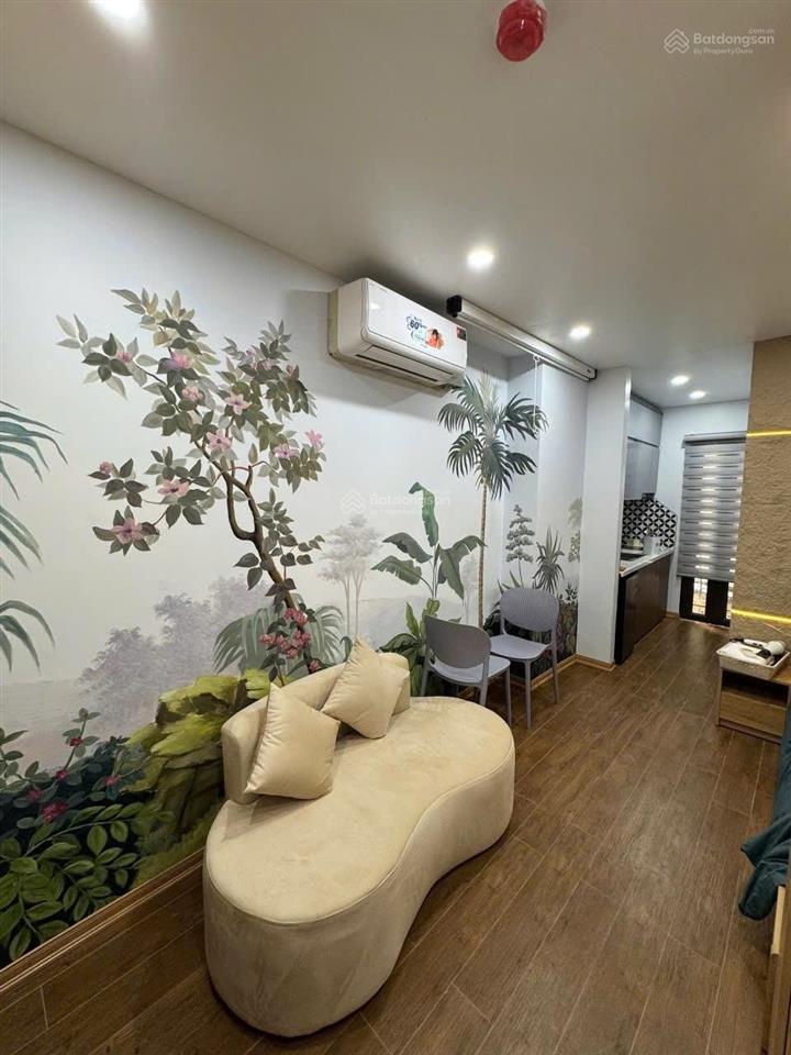 Nhà riêng gà đẻ chúng vàng 90m², 8 tầng, giá 42 tỷ, kinh doanh, thang máy, gara.