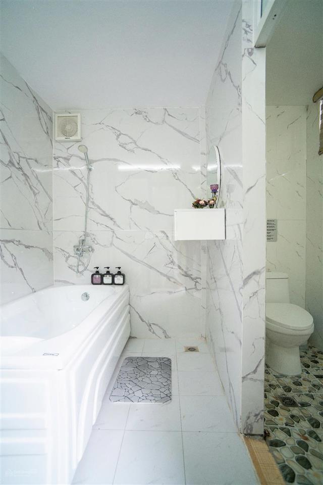 Siêu phẩm phố cổ hàng bông hoàn kiếm 60m², 4 tầng, kinh doanh, giá 39 tỷ.