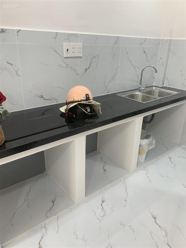 Cho thuê nhà huỳnh văn bánh chính chủ