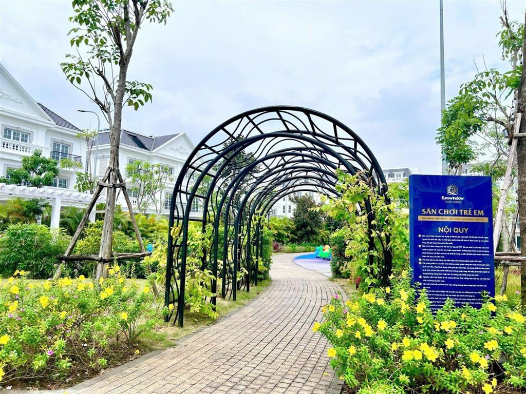 Liền kề osaka đông nam giá tham khảo tốt trong khu vực dự án eurowindow twin parks