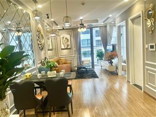 Em cho thuê căn hộ 1 phòng ngủ  vinhomes times city