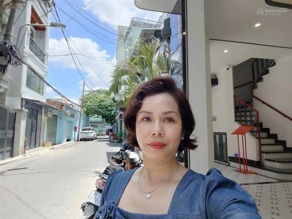 Cần bán nhà hẻm xe hơi thông, mới xây, 4 tầng, dt 40m, ngang 7,5m, giáp bàu cát, âu cơ.