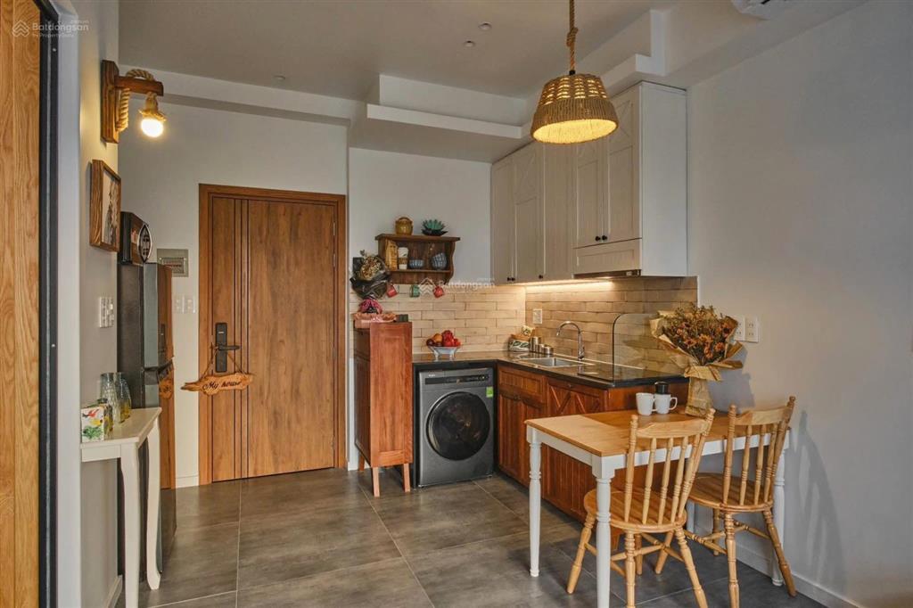 Bán căn hộ the botanica, giá tốt, 5,9 tỷ, 75m2, 2pn, 2wc, đầy đủ nội thất