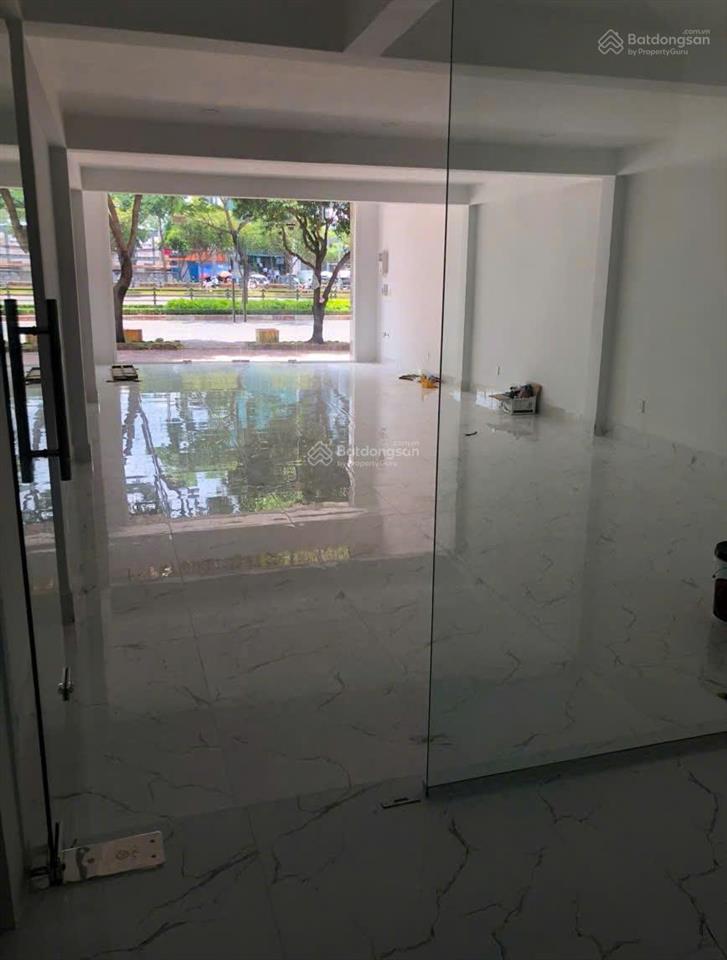Bán nhà mặt tiền đường điện biên phủ, gần ngã tư hàng xanh, đang cho thuê giá tốt