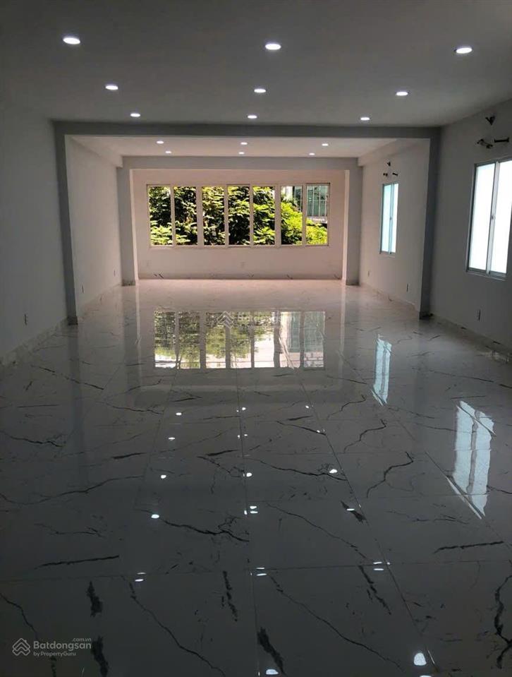 Bán nhà mặt tiền đường điện biên phủ, gần ngã tư hàng xanh, đang cho thuê giá tốt